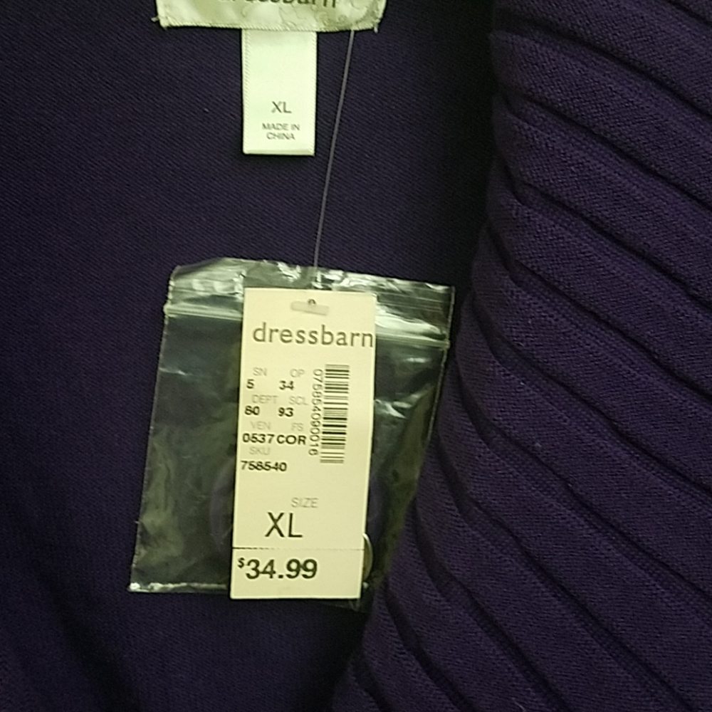 Sweater - Picture 2 of 3